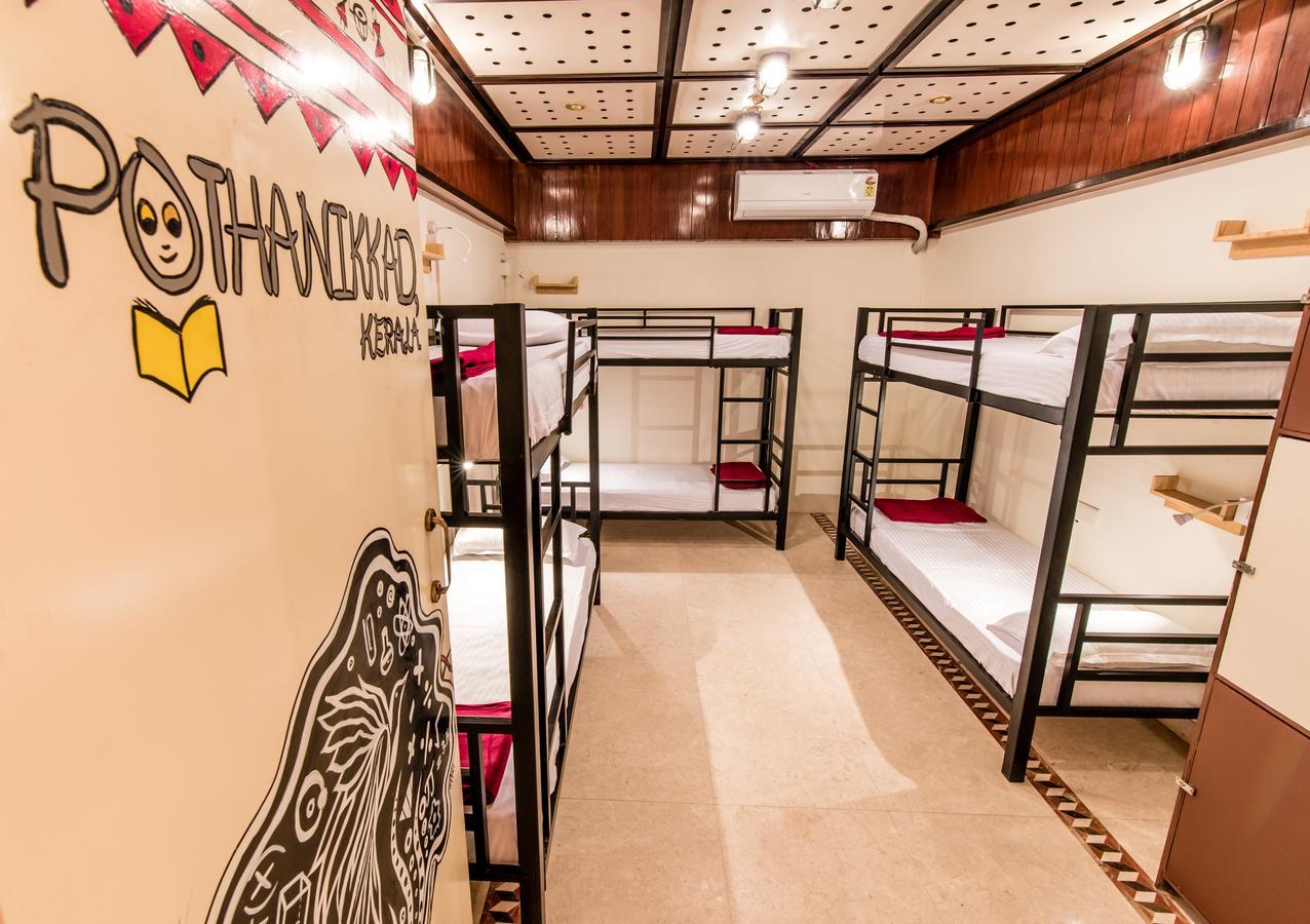 Basti - A Backpackers Hostel Bombaj Exteriér fotografie