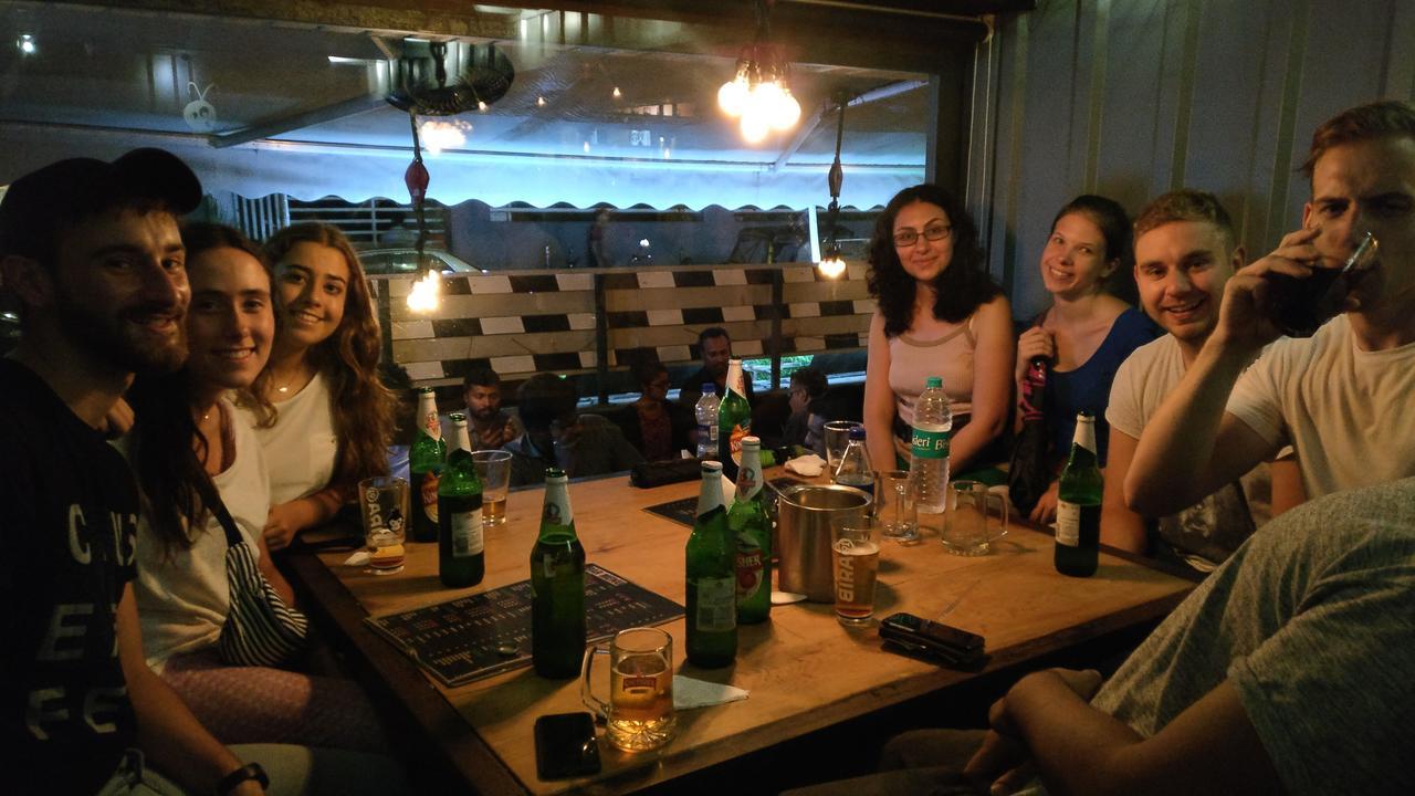 Basti - A Backpackers Hostel Bombaj Exteriér fotografie